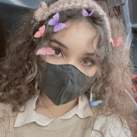 Meet your Posher, Ana - Picture 1 of 1